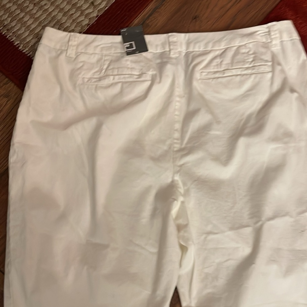 Capris - Picture 6 of 7